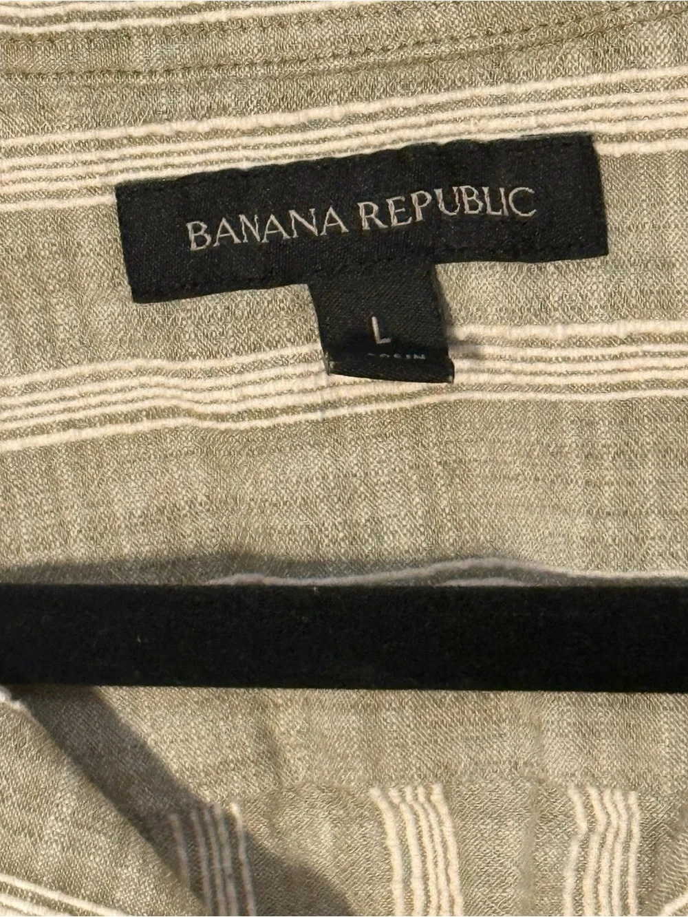 Banana Republic Beige and White Striped Short-Sleeve Button-Down Shirt Sz L